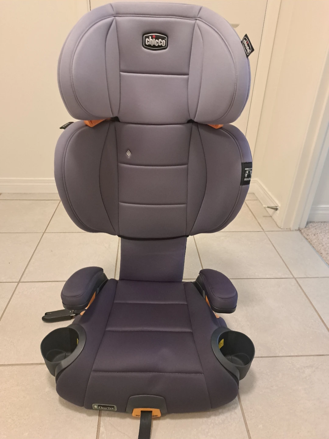 Chicco Booster Car Seat - photo 2