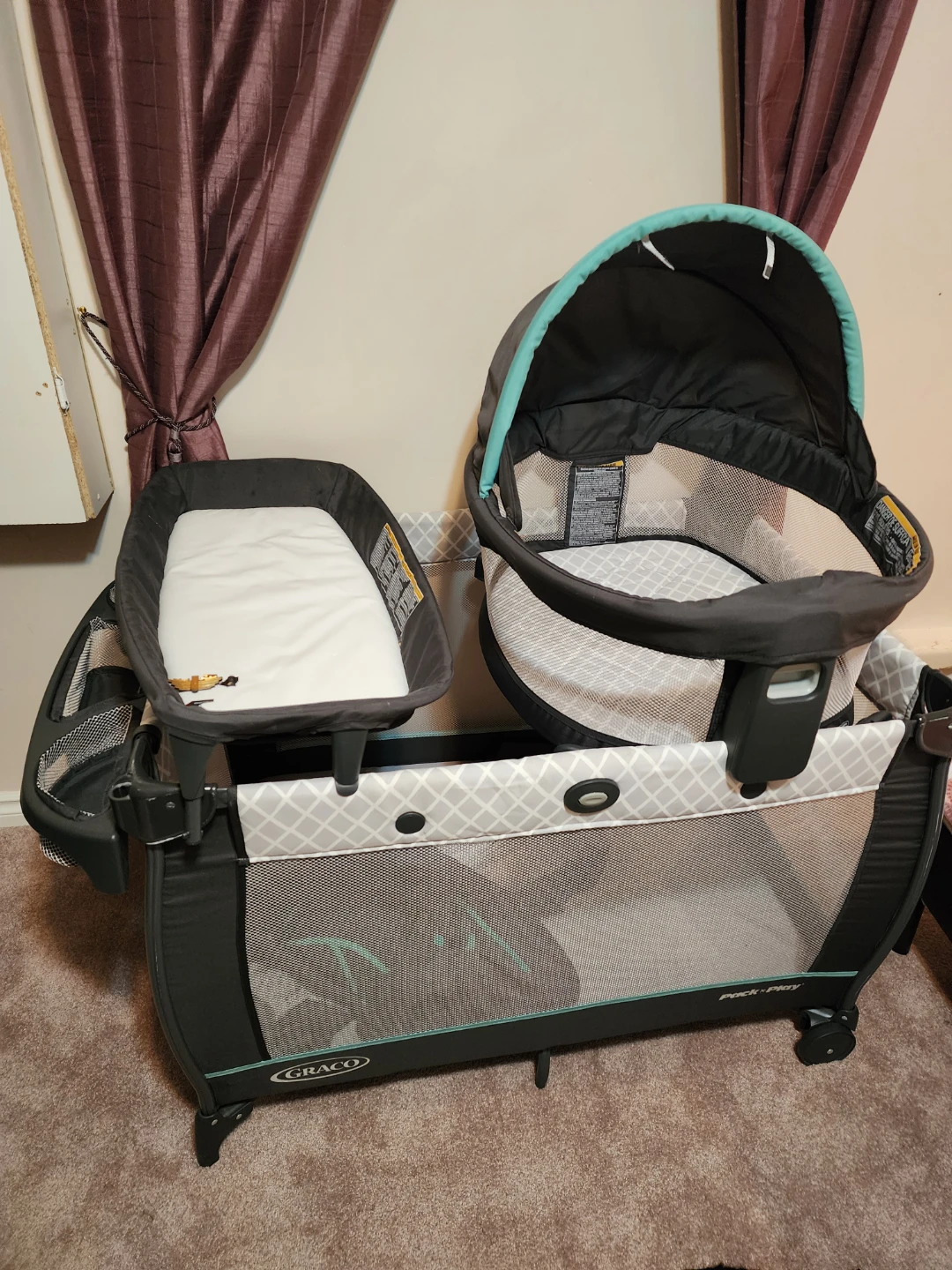 Graco Pack 'n Play Playard with Reversible Seat & Changer - photo 5