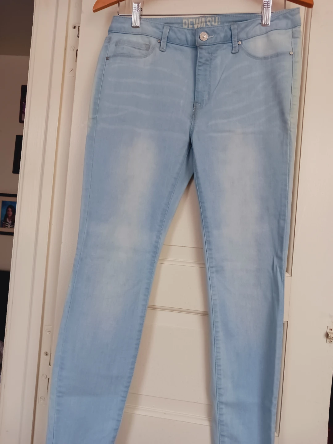 New !! Skinny Jeans Size 11/ size 30