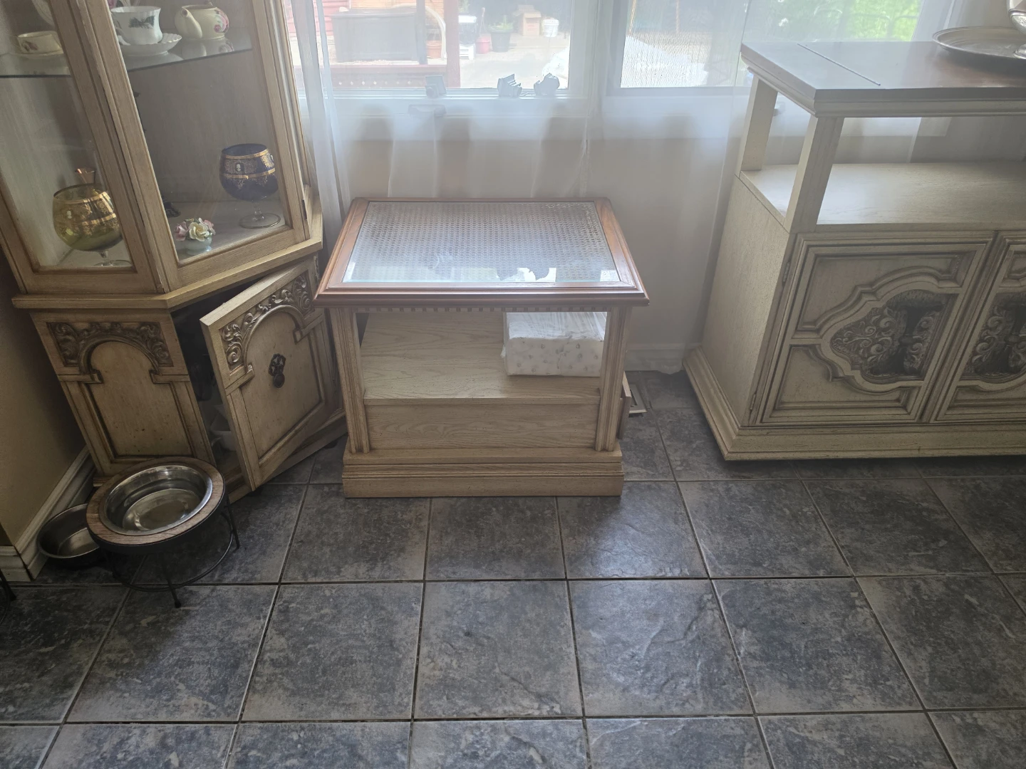 Dining Room Furniture - photo 3