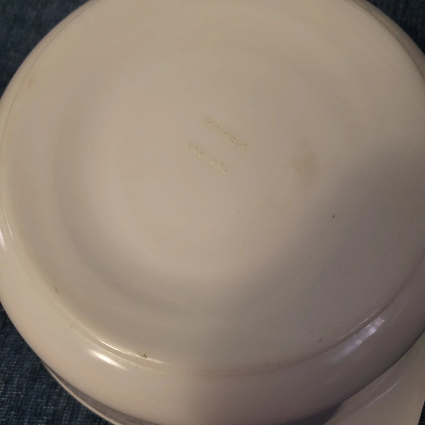 Pyrex Mixing Bowl - photo 2