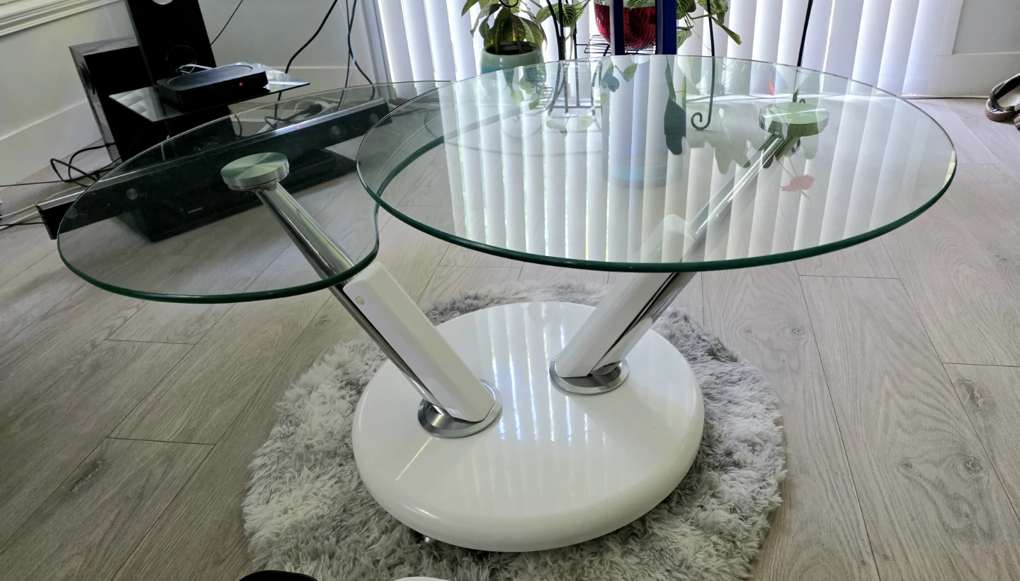 Modern swivel Glass and White Coffee Table - photo 2