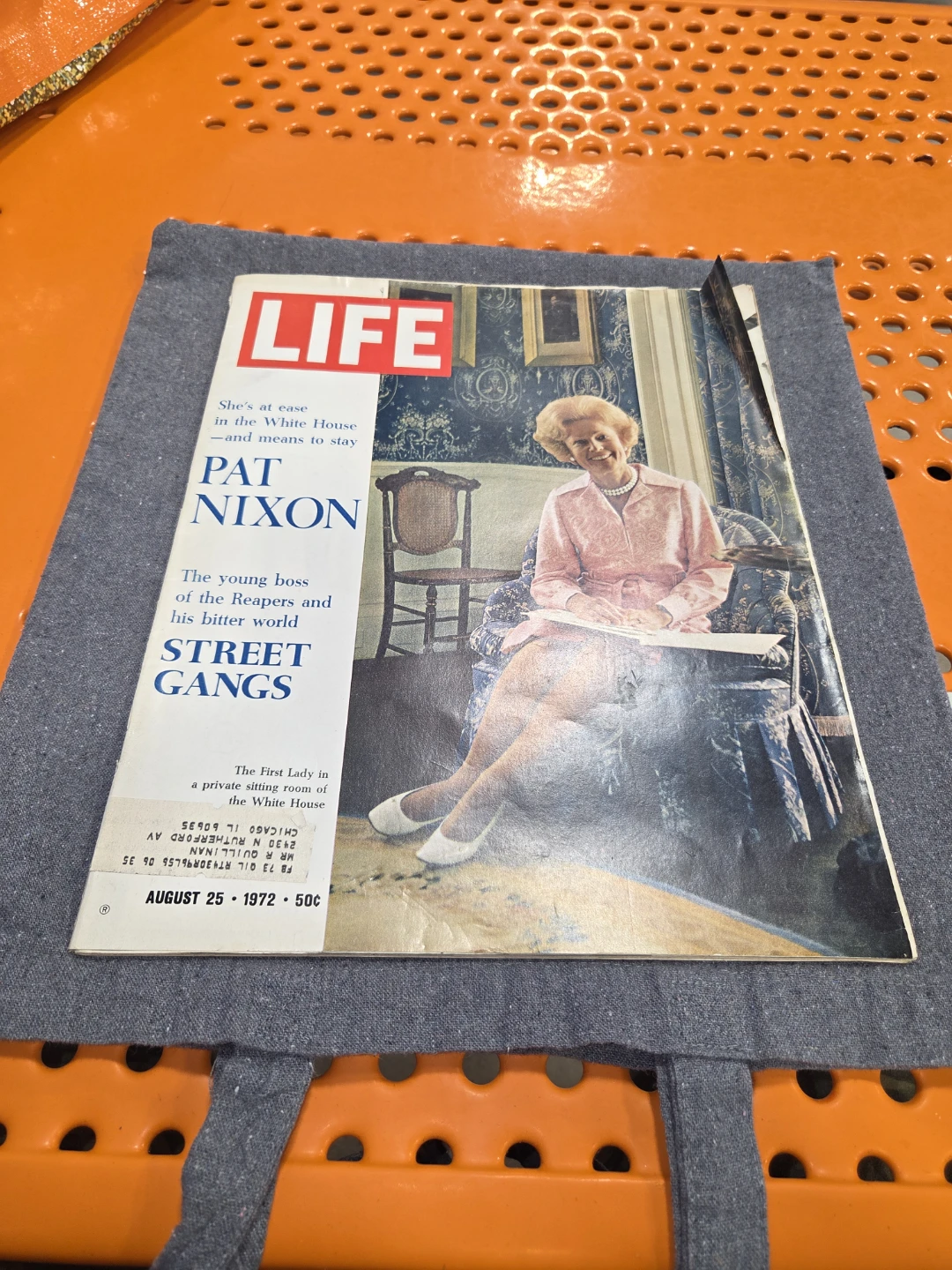 LIFE Magazine - Pat Nixon Cover - August 25, 1972
