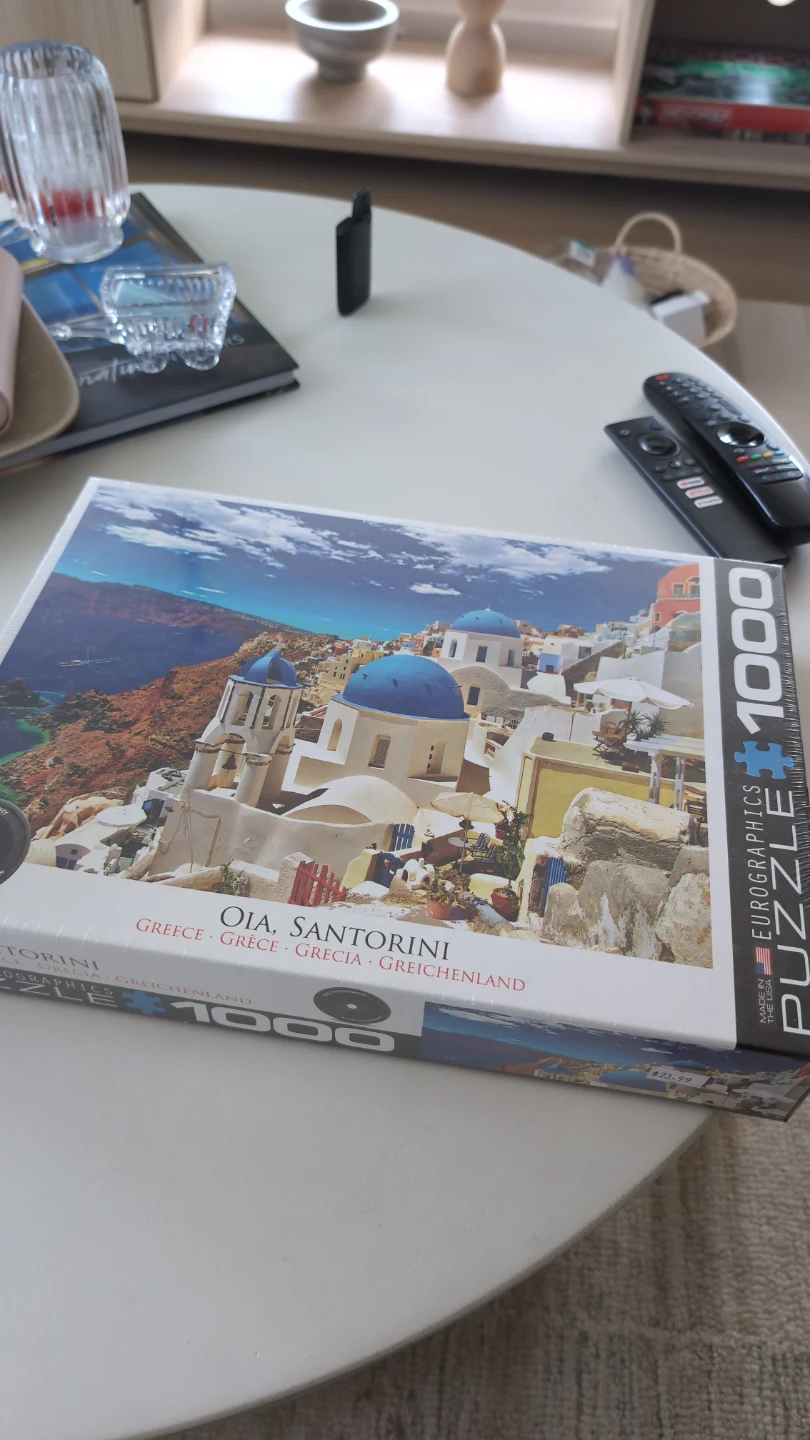 BRAND NEW Oia, Santorini 1000 Piece Puzzle