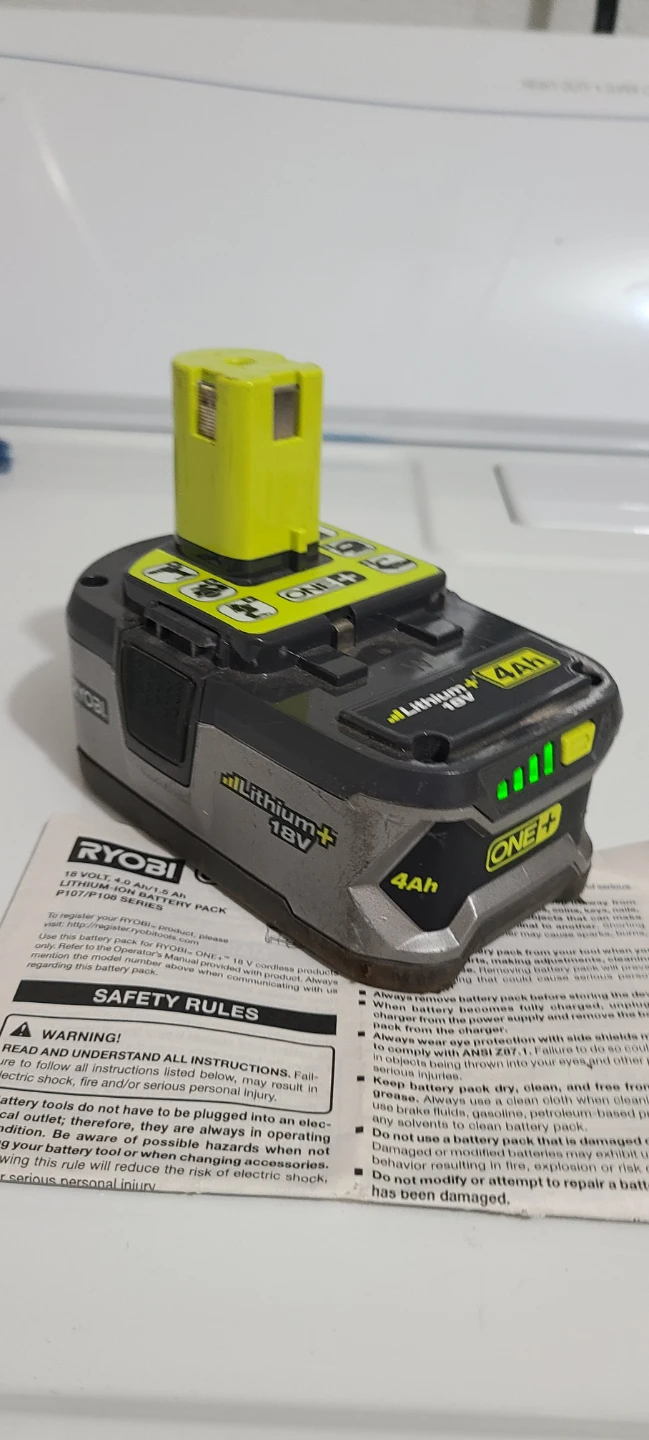 RYOBI 18V 4Ah Battery P108 - Great Condition / Barely Used