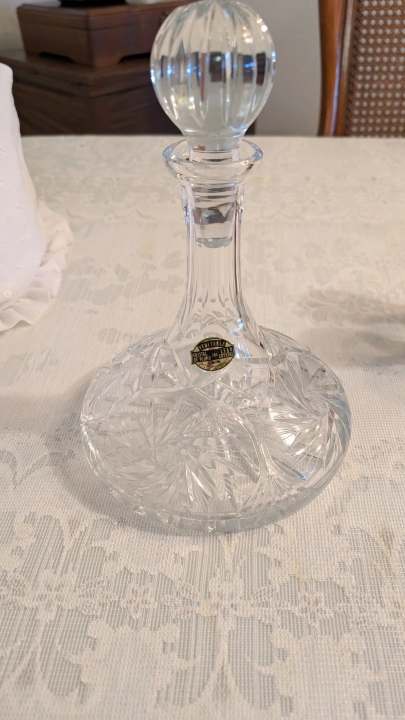 Crystal Decanter with Stopper