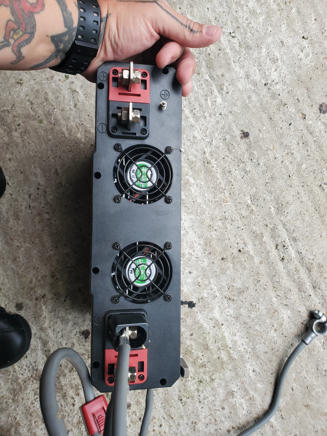 Eliminator 3000W Digital Power Inverter - photo 3
