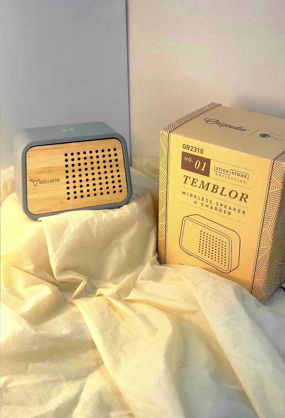 Brickstone Collection Temblor Wireless Speaker & Charger