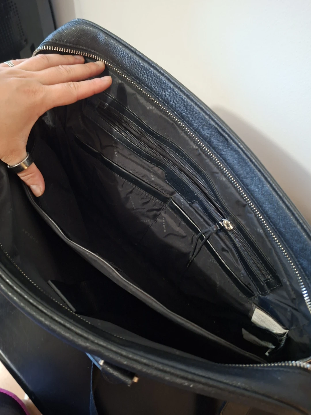 RUDSAK Leather Messenger Bag - photo 3