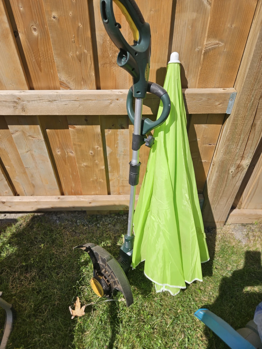 Yardworks String Trimmer amd umbrella top
