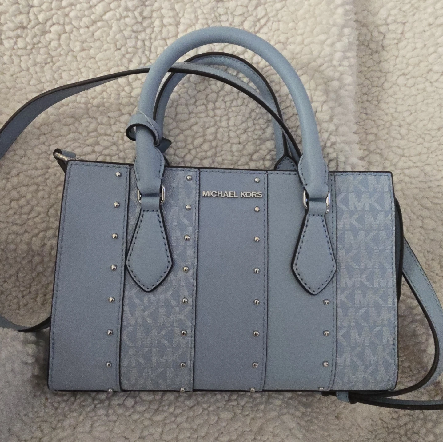 Original Michael Kors Light Blue Studded Leather Handbag - photo 3