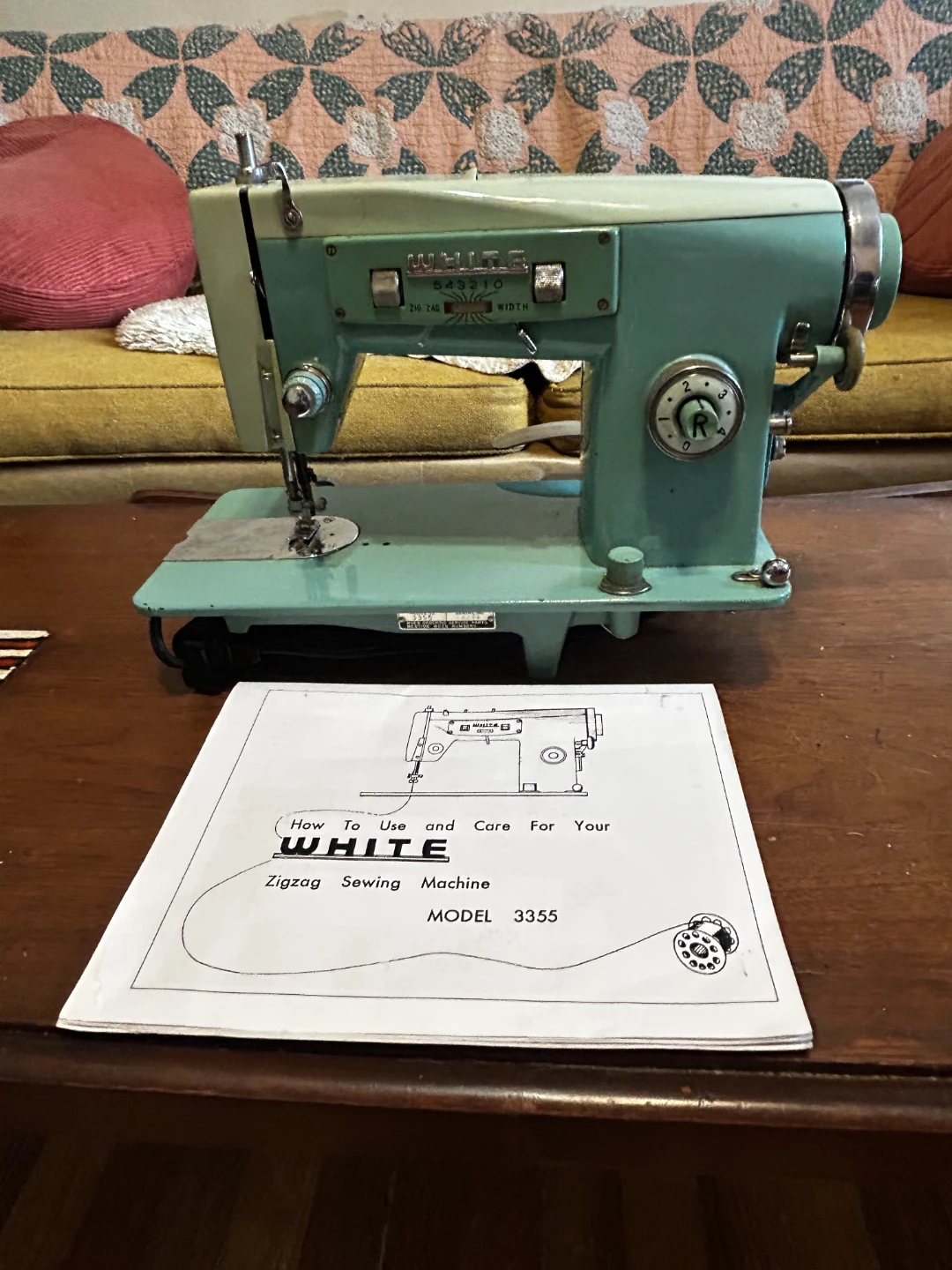 WHITE Zig Zag Sewing Machine Model 3355 - photo 2