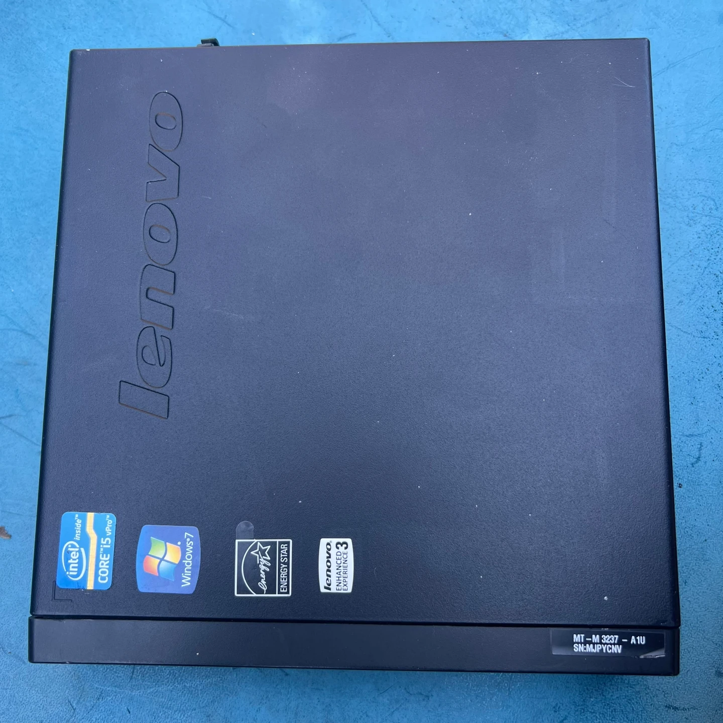 Lenovo ThinkCentre M92p Tiny ordinateur de bureau