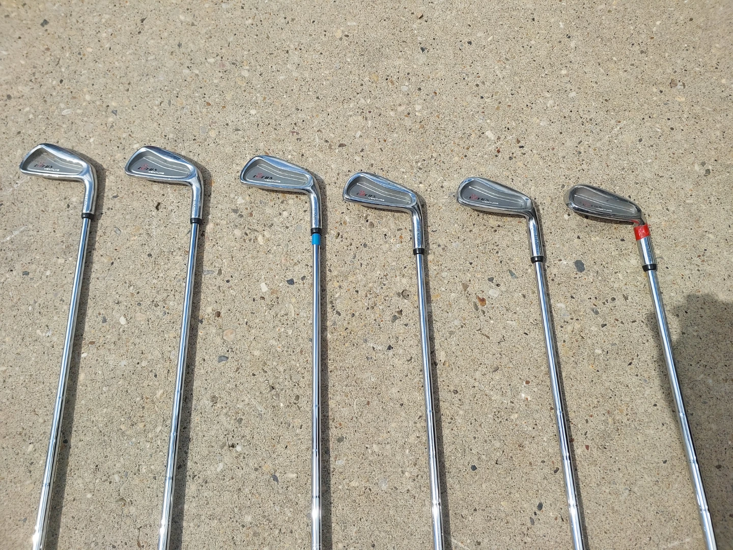 Complete Golf Club Set with Golf Bag and Balls - photo 3