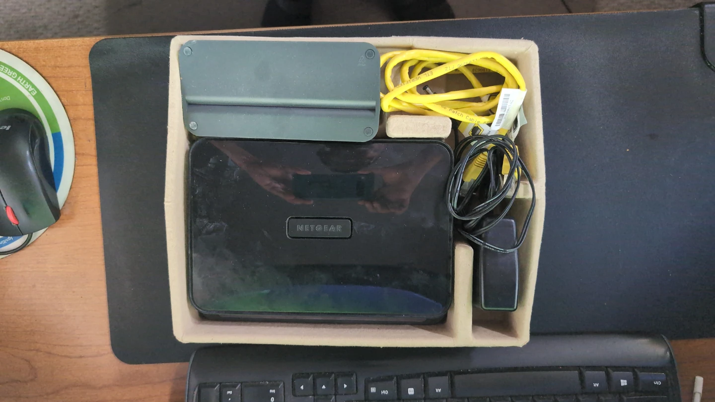 NETGEAR N600 Wireless Dual Band Gigabit Router WNDR2700 - photo 3