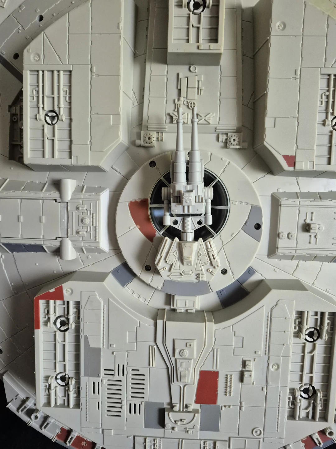 Star Wars Millennium Falcon Toy - photo 3