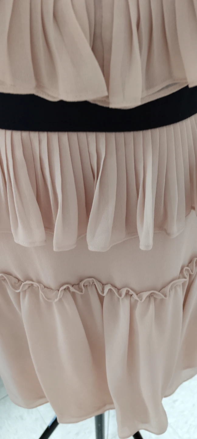 BCBG powder Pink Ruffled Dress with Black Waistband - photo 2