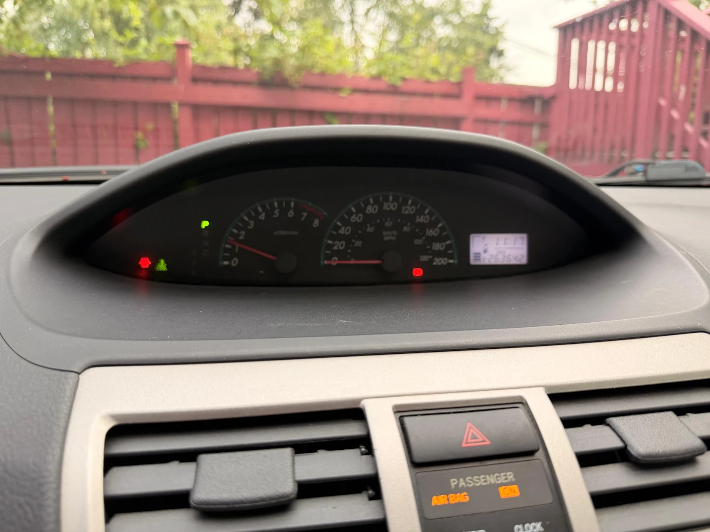 Toyota Yaris 2009 - photo 3