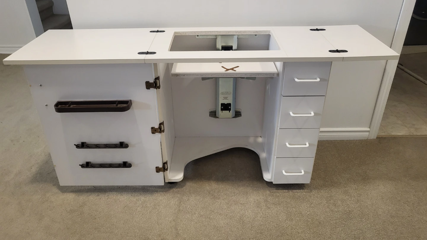 Sewing machine cabinet -- white - photo 3