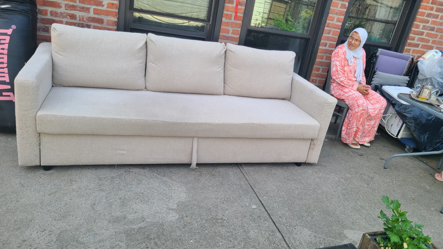 Cream Sofa Bed - photo 4