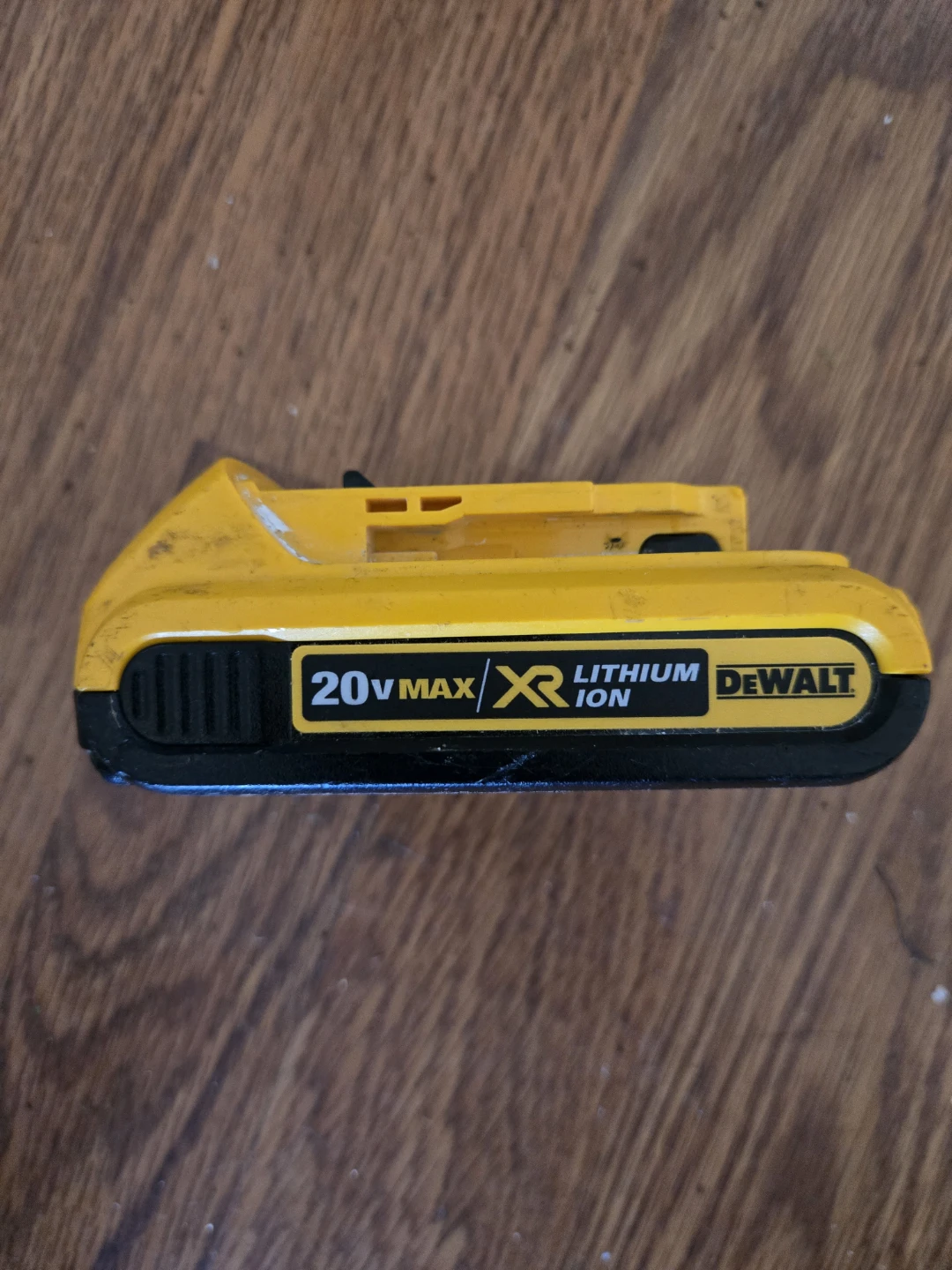 DeWalt 20V MAX Lithium Ion Battery - photo 2