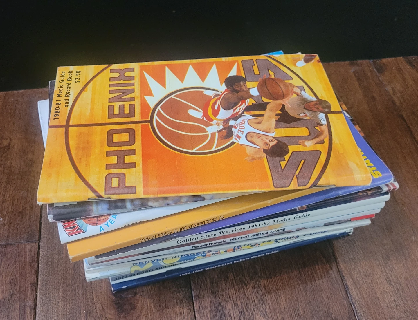 Collection of NBA Team Media Guides and Yearbooks - photo 3