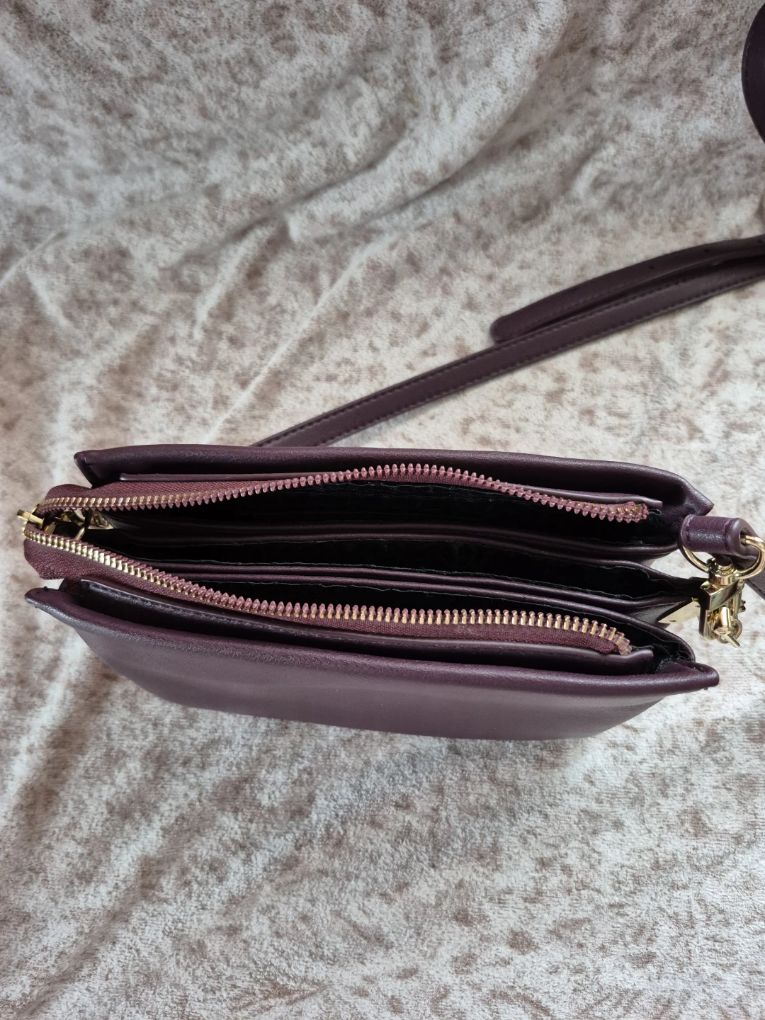 Riona Cross Body Bag - photo 3