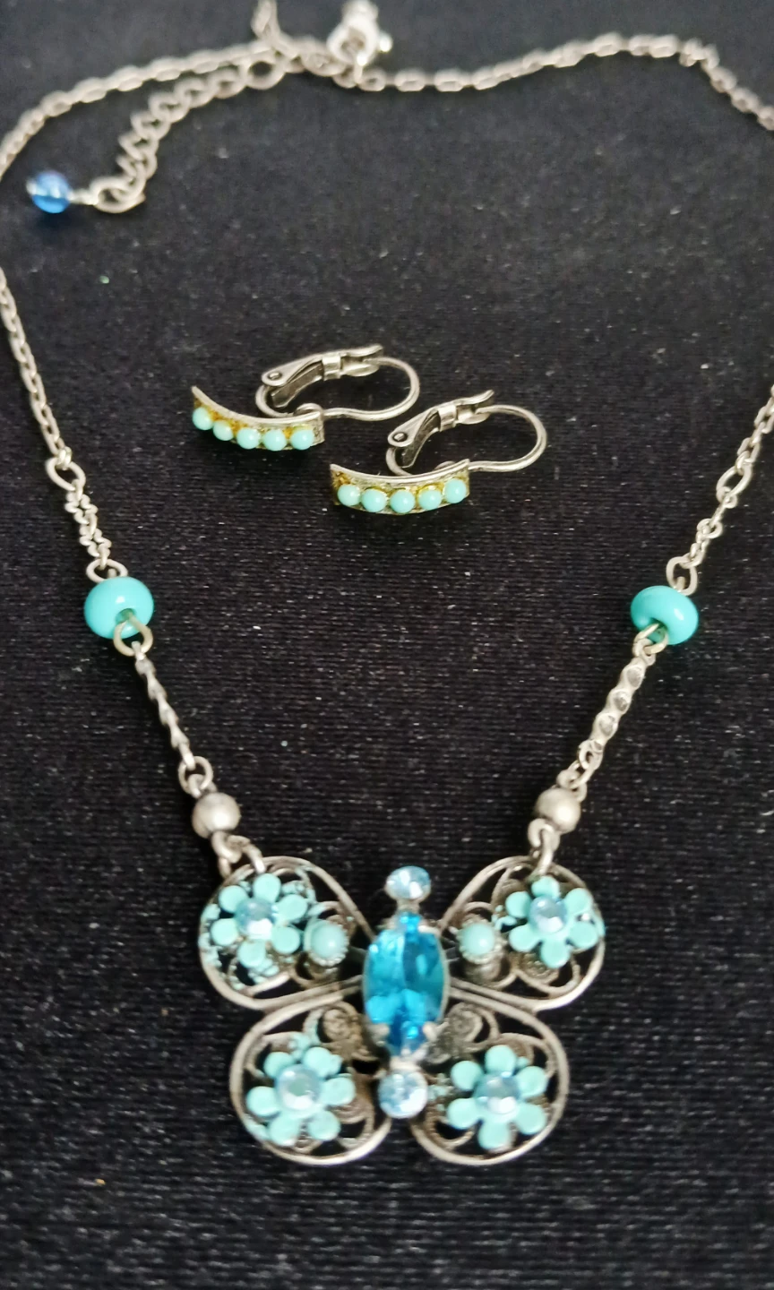Butterfly Necklace and Earrings Set - photo 3
