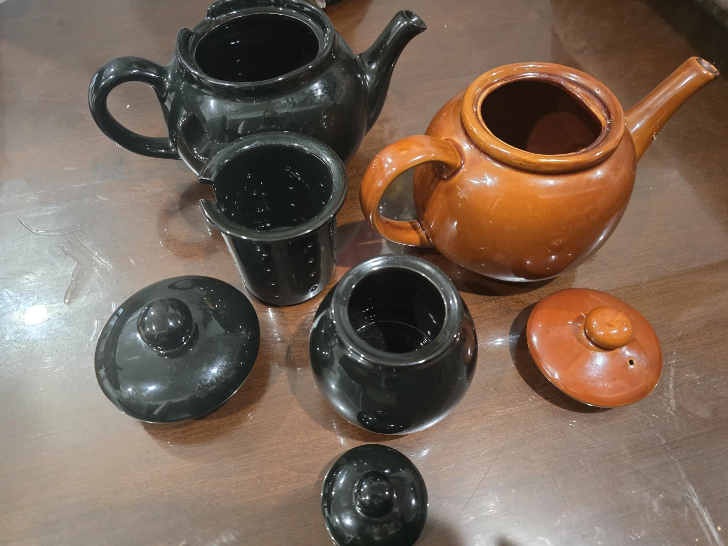 Ceramic Teapots and Sugar Bowl Set - photo 2