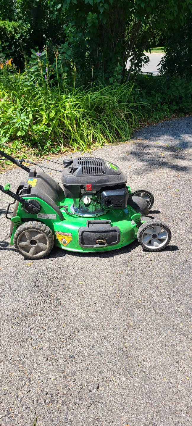 Lawnboy Self-Propelled Mulching Lawnmower with Honda Engine - photo 2