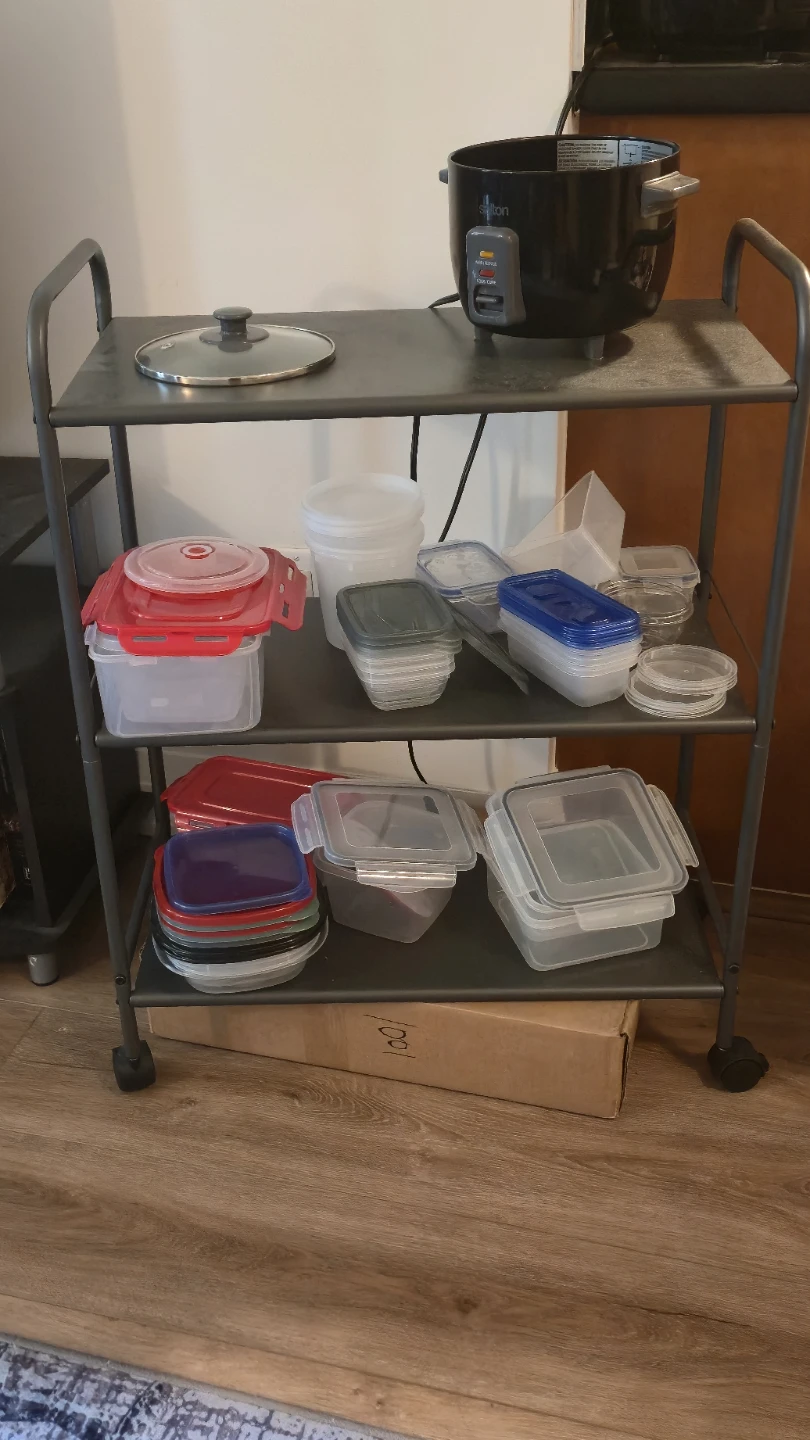 Rolling tiered cart