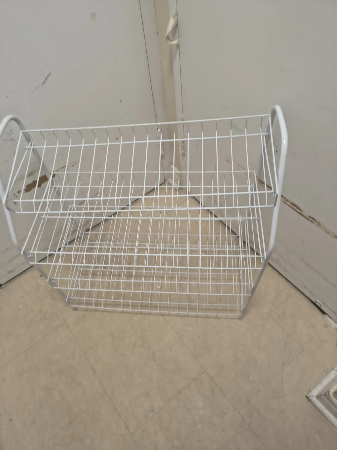 A 4 Tier shoe rack - photo 2