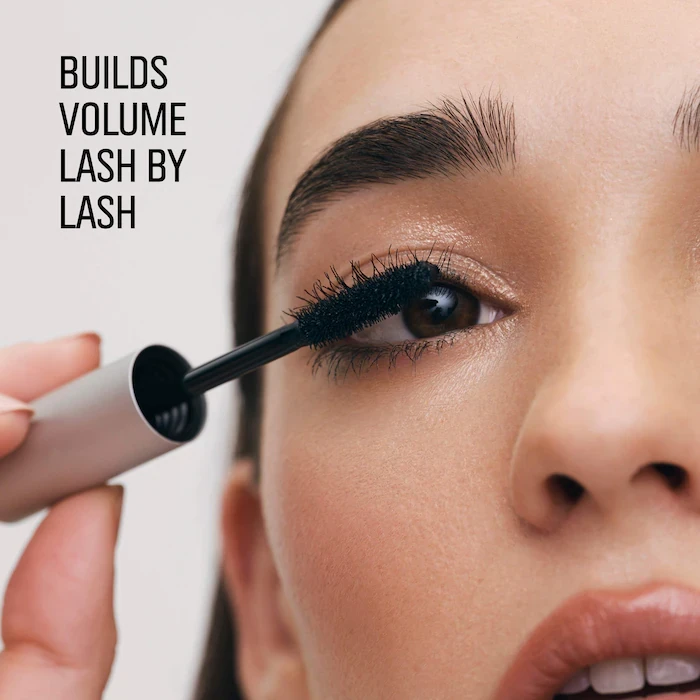 Bobbi Brown  Smokey Eye Longwear Volumizing Mascara Full Size - photo 3