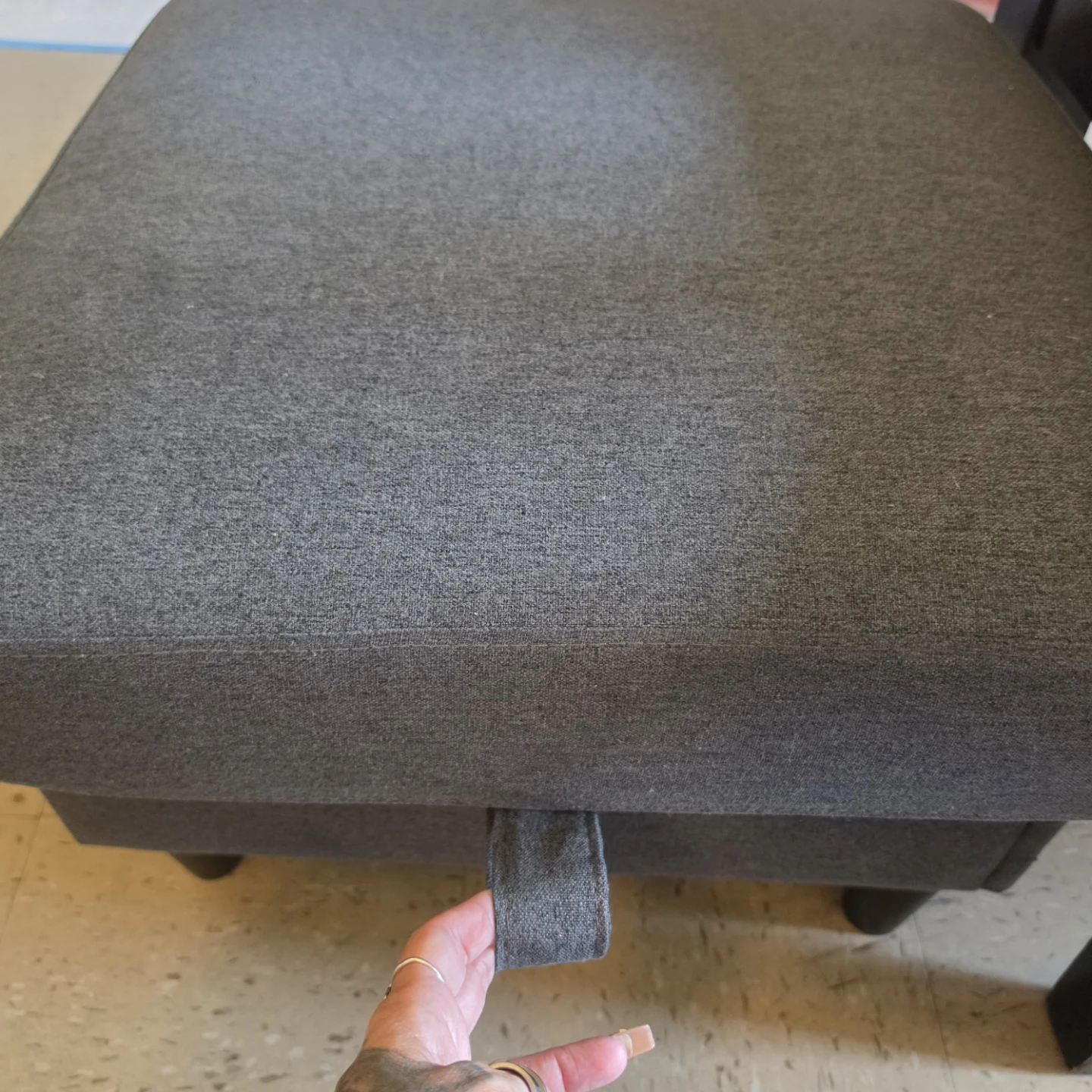 Grey couch - photo 3