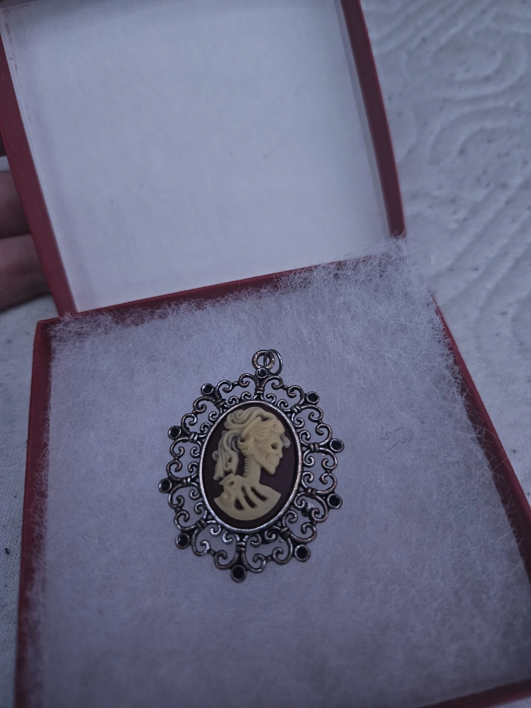 Gothic Skeleton Cameo Pendant - photo 3