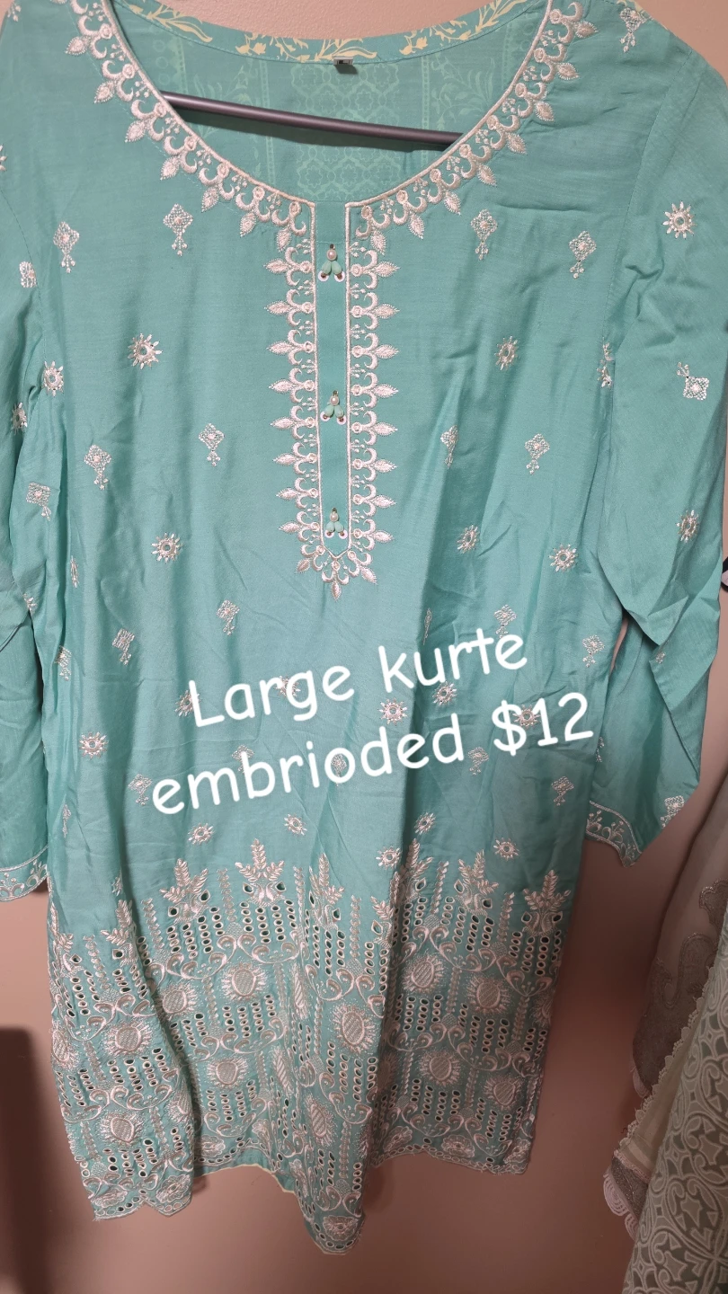 Clearance summer Tops - Various Sizes and Colours - photo 4