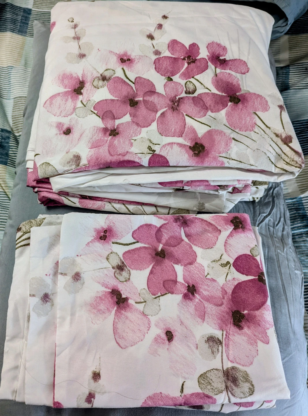 Floral Queen size Duvet Cover and Pillowcase Set