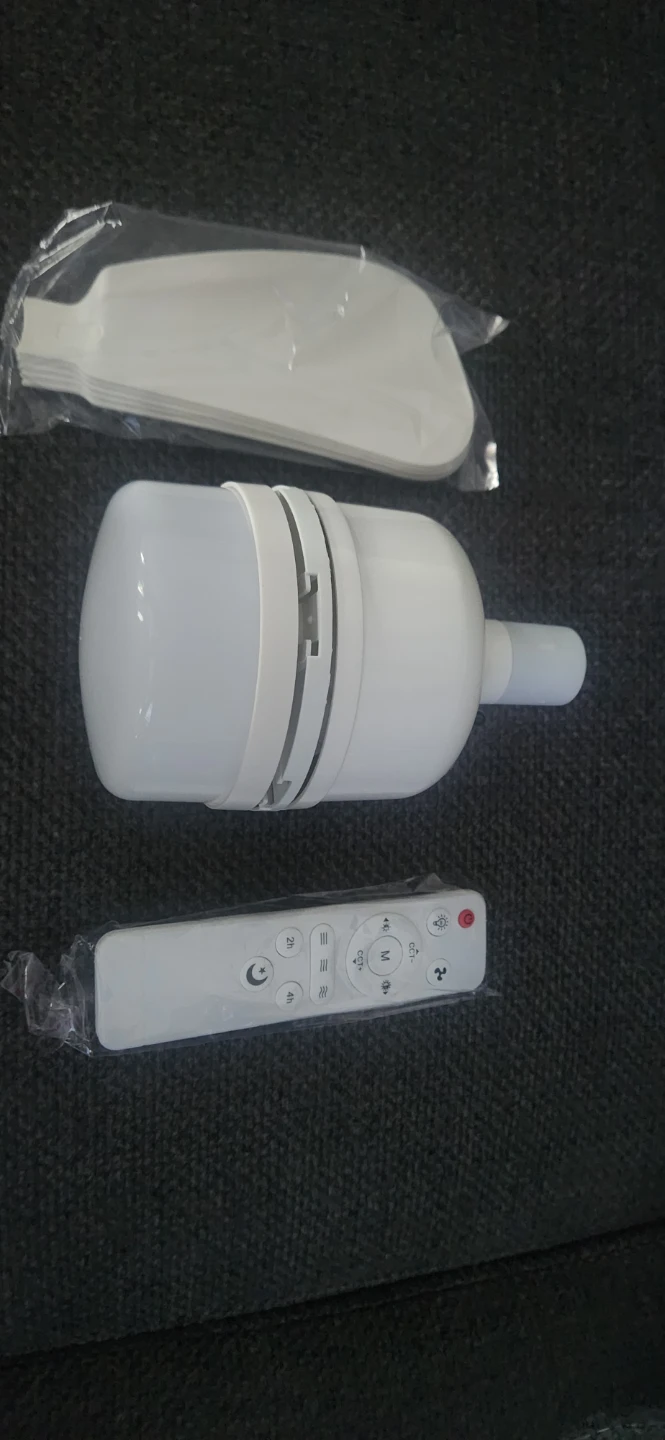 2-in-1 LED Fan Light with Remote - photo 3