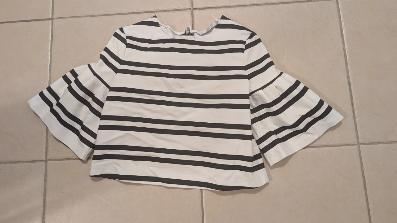 Zara trafaluc Women's  Striped Bell Sleeve Top