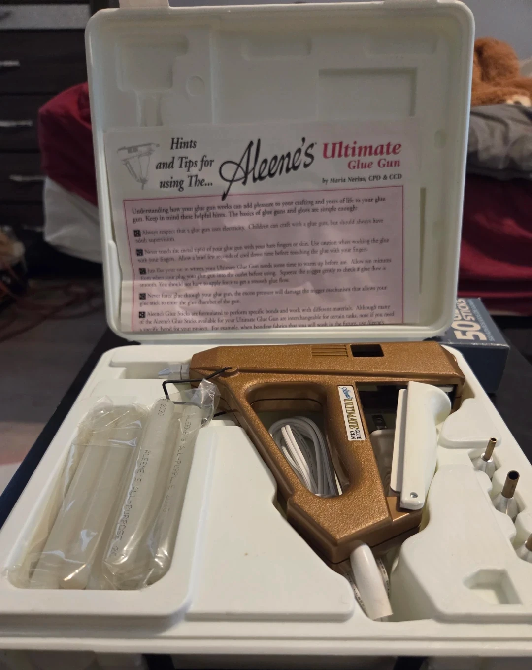 Aleene's Ultimate Glue Gun - photo 2