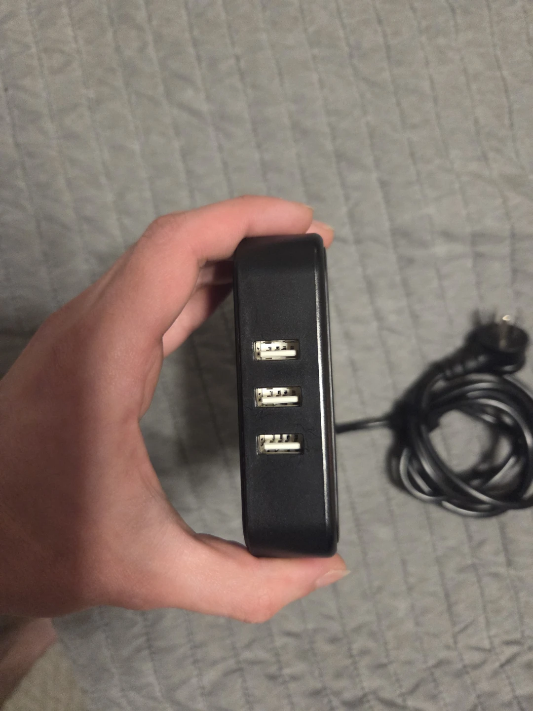 TESSAN Power Strip with 3 USB Ports - photo 2