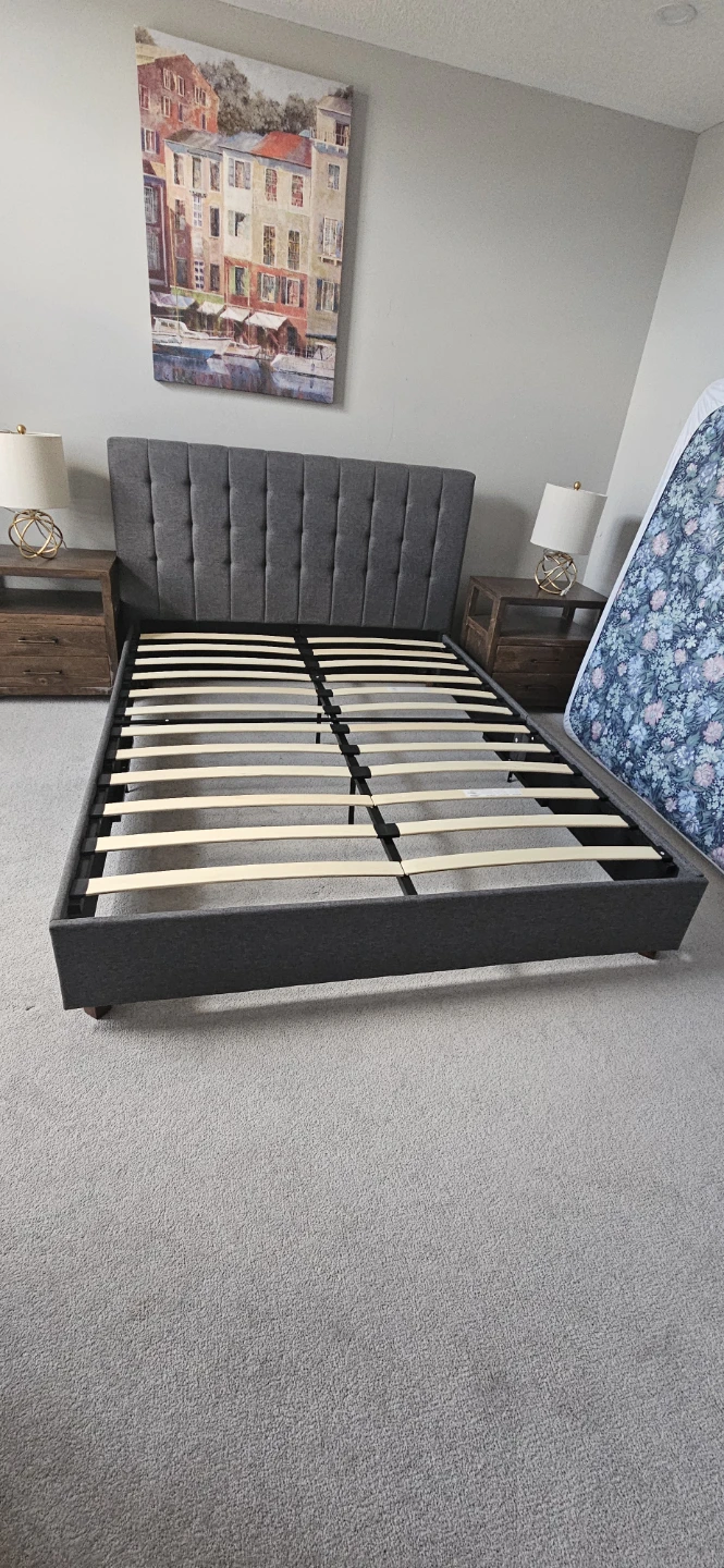 Grey Upholstered queen Bed Frame with Tufted Headboard - photo 2