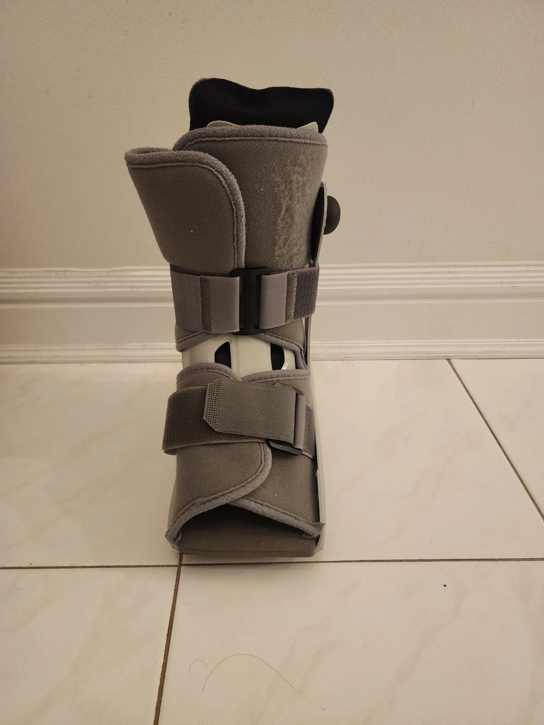 Boot Ankle Brace size 8 to 10