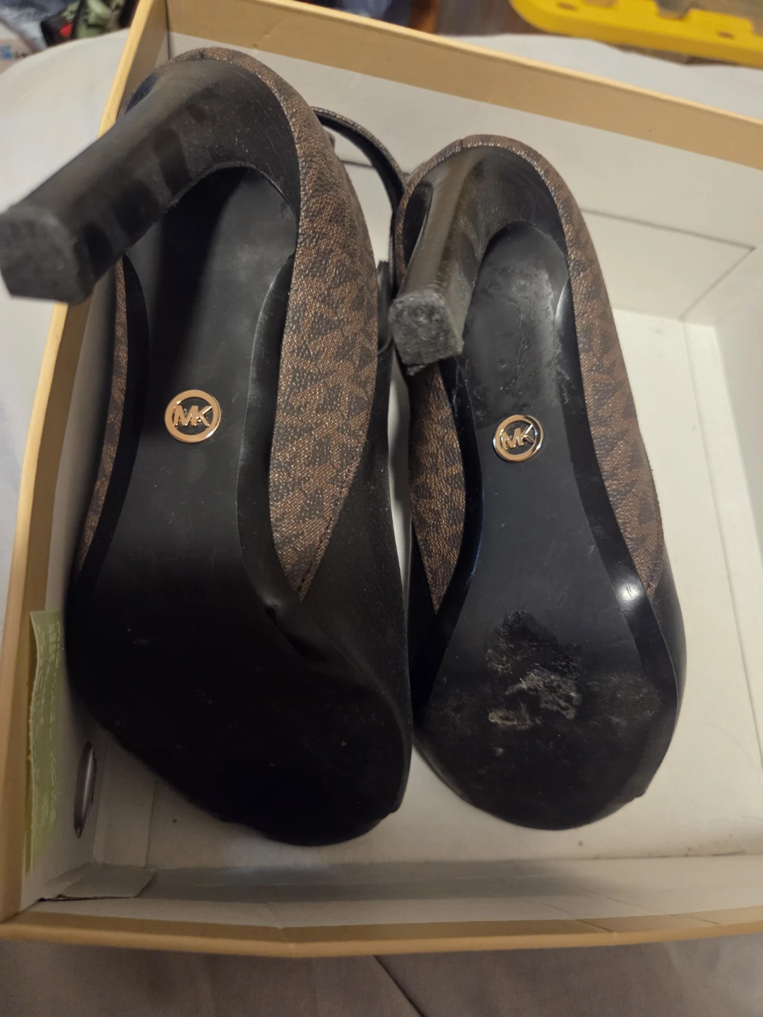 Michael Kors Lawson Open Toe Heels - Size 7M - photo 3