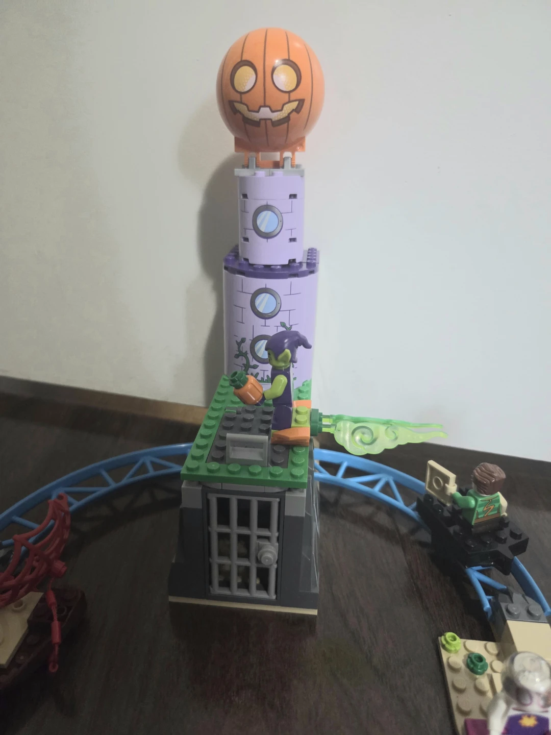 Lego Team Spidey at Green Goblin's Lighthouse - photo 2