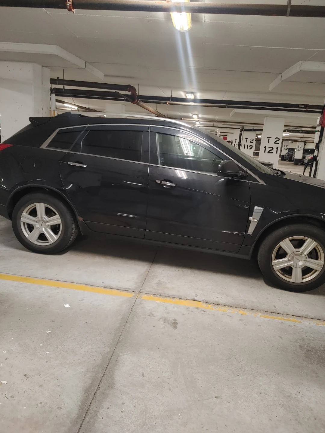 Black Cadillac SRX SUV - photo 3