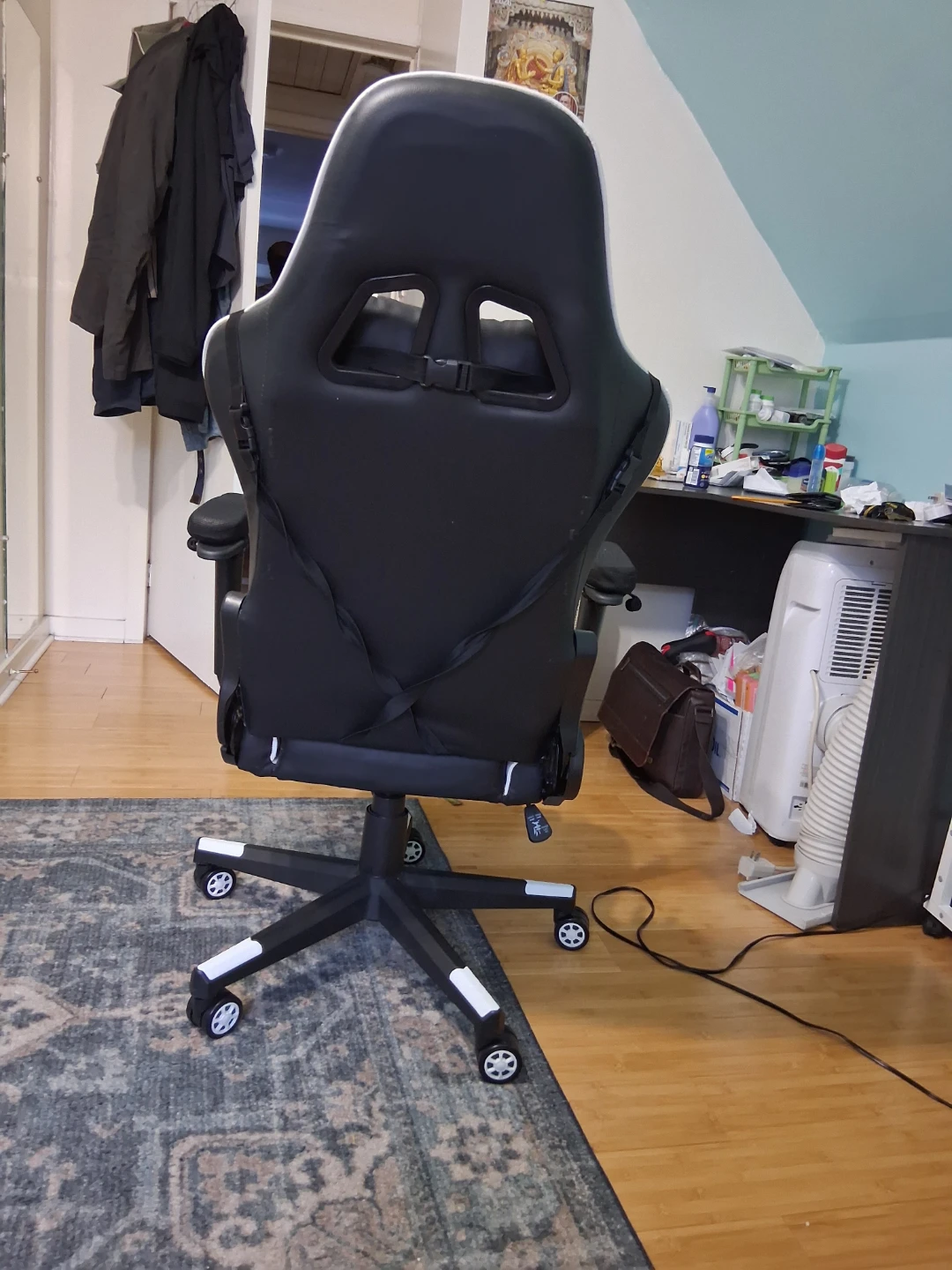S-Racer Gaming Chair Just little damage - photo 2