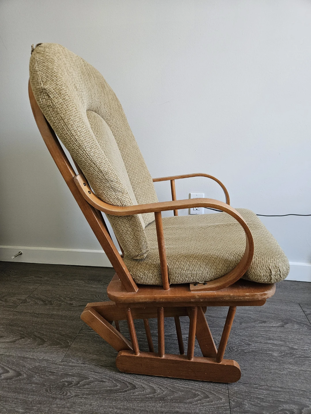 Wooden Glider Chair - photo 3