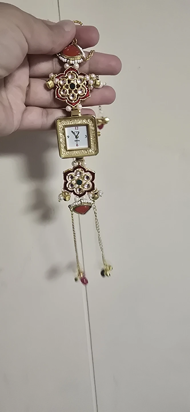 Gold Tone Decorative Quartz Watch