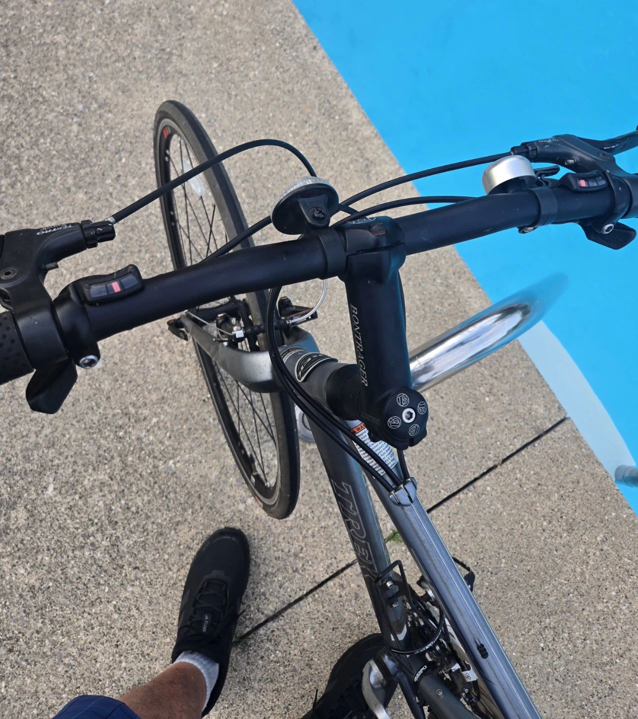 Trek 7.5 FX hybrid bike. 20" frame. - photo 4
